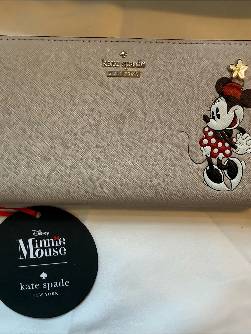 NWT Disney x Kate Spade New York Minnie Mouse Lacey Zip Around Wallet PWRU5875